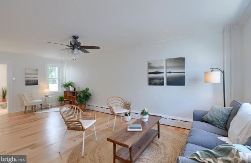618 1st St, Lancaster PA  17603-3622 exterior