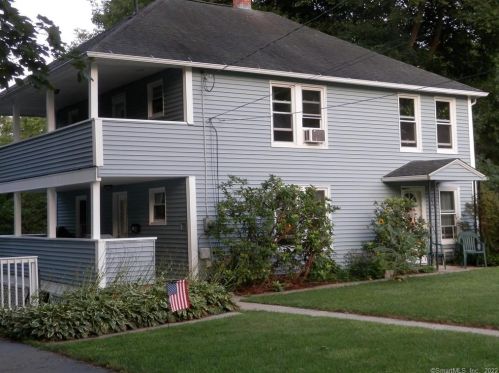 211 Grove St, Putnam, CT 06260-2233