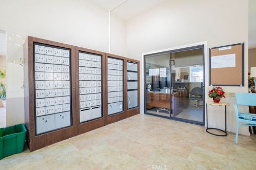 24410 Crenshaw Blvd, Torrance CA  90505-5332 exterior