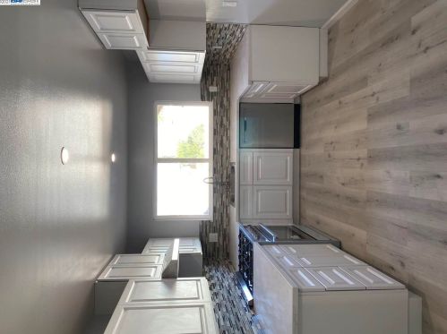 7012 Allegheny Dr, Pleasanton, CA 94568-2504