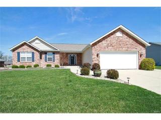 5633 Seasons Rdg, Smithton, IL 62285-2945