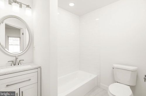 20 Morgan Ave, Trenton NJ  08619-3416 exterior