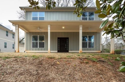 364 Seventh Ave, Scottdale, GA 30079-1748