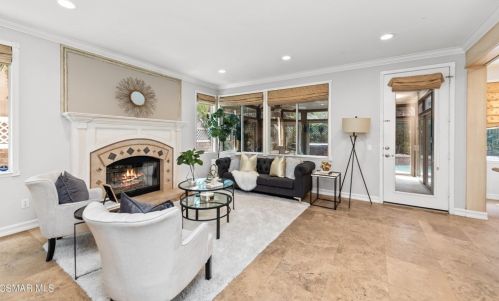 531 Granite Hl St, Simi Valley CA 93065-0608 exterior