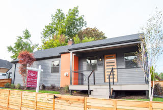 7063 Garfield Ave, Portland, OR 97211-2917