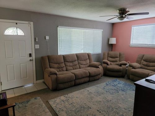 3218 Clement Ave, Stockton, CA 95204-2535