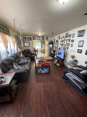 416 Highland Ave, Waxahachie, TX 75165-2312