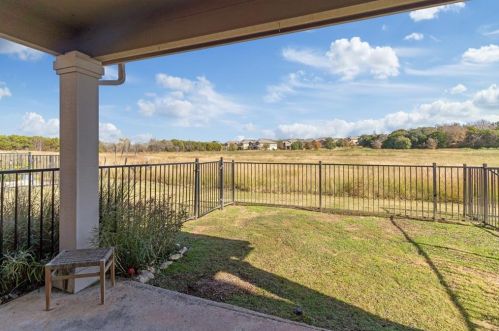 9201 Brodie Ln, Austin TX  78748-5991 exterior