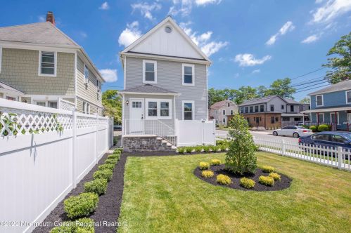 22 High St, Tinton Falls NJ  07724-3451 exterior