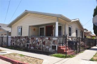 1401 64th St, Los Angeles, CA 90001-1235