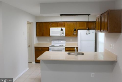 15034 Shamrock Ridge Rd, Silver Spring MD 20906-6107 exterior