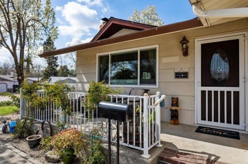9101 Kendrick Way, Citrus Heights, CA 95662-4755