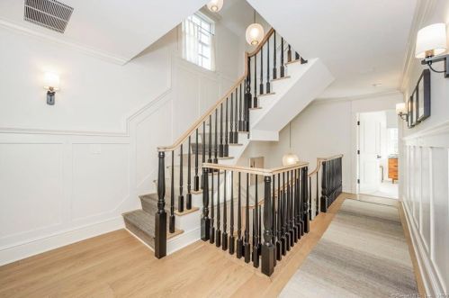 124 Havemeyer Pl, Greenwich CT  06830-6332 exterior