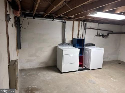 312 Juniper St, Carlisle PA 17013-2524 exterior