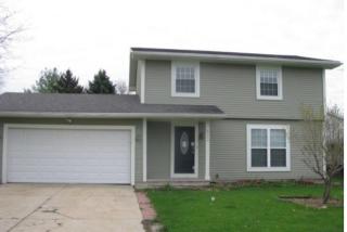 422 Georjean Ct, Sycamore, IL 60178-2904