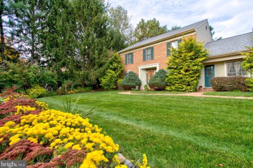 150 Bentley Ln, Lancaster PA  17603-6223 exterior