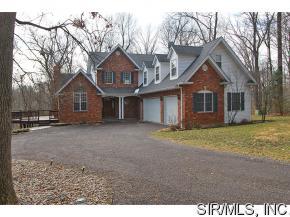 6 Country Ln, Columbia, IL 62236-4340