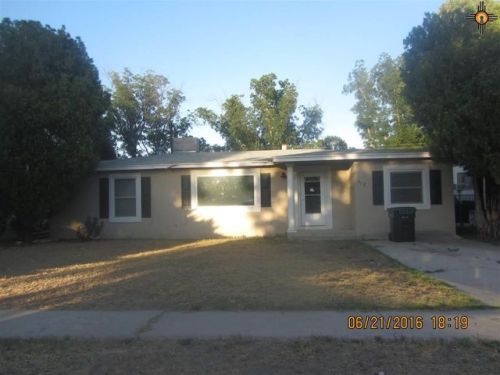 912 Sandia St, Carlsbad, NM 88220-3993
