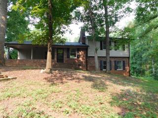 805 Boone Farm Rd, Asheboro, NC 27205-1459