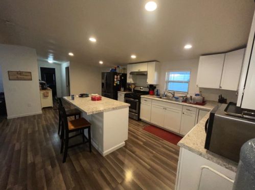 4321 Raiders Way, Modesto, CA 95355-9311