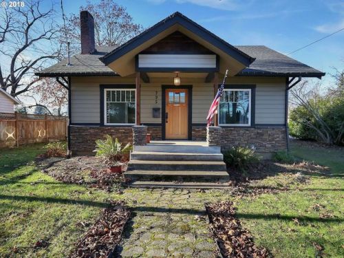 705 Settlemier Ave, Woodburn OR  97071-5508 exterior