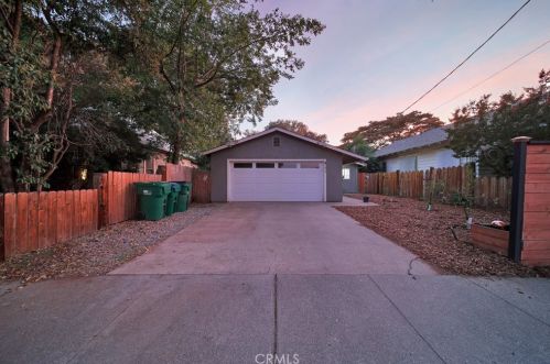 1412 Laurel St, Chico, CA 95928-6132