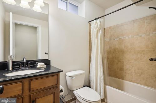 13509 Moonlight Trail Dr, Silver Spring MD 20906-6700 exterior