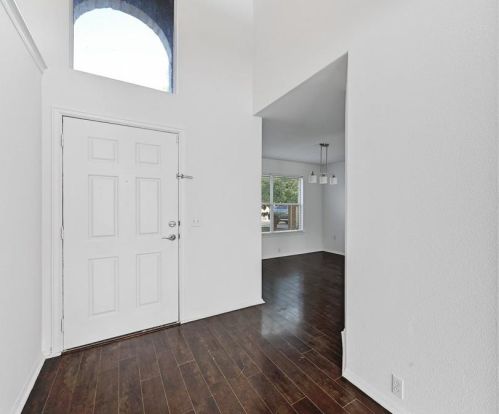 480 Camelia Pkwy, Uhland TX  78640-5939 exterior