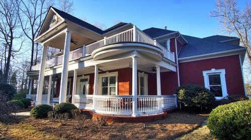 105 Kinloch Ct, Porterdale, GA 30014-8916