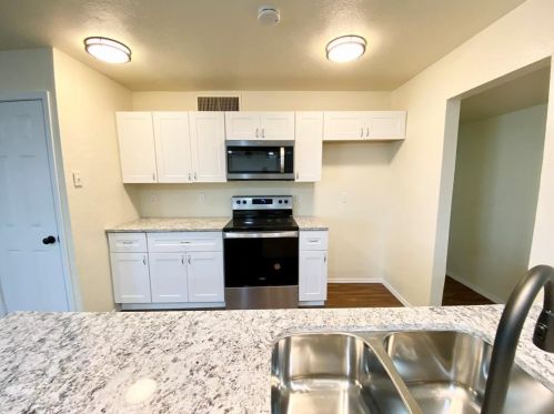 1702 Pilot Way, Garland TX  75040-8298 exterior