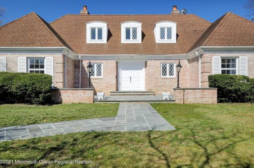 63 Roosevelt Ave, Deal Park, NJ 07723-1346