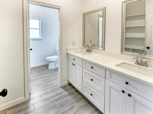 738 Angus Trl, Angleton TX 77515-9833 exterior