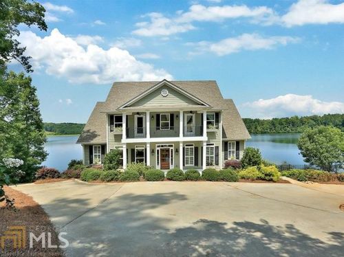 35 Cape Ct, Newnan, GA 30263-7054