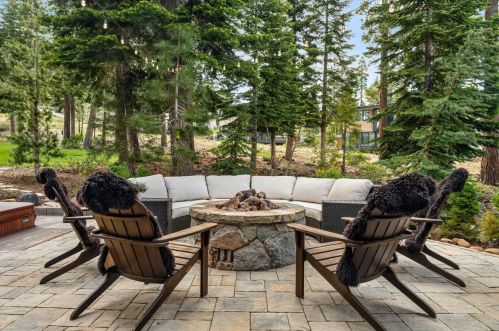 14467 Home Run Trl, Truckee, CA 96161-7200