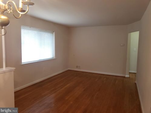 11519 Mapleview Dr, Silver Spring MD  20902-2362 exterior