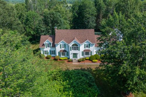 160 Fox Hollow Ln, Bangor, ME 04401-2151