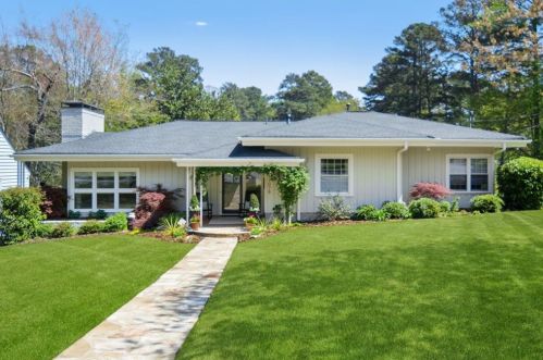 1078 Beech Haven Rd, Atlanta, GA 30324-3802