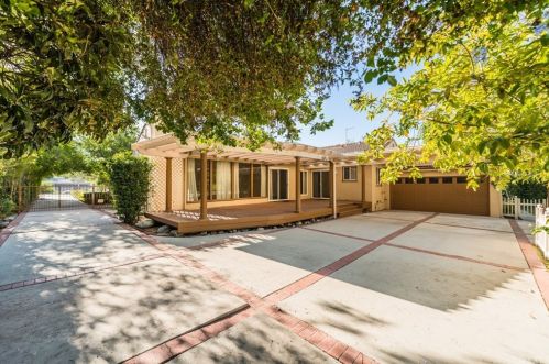 1235 Highland Oaks Dr, Arcadia, CA 91006-2429