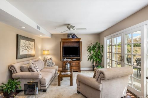 6270 Woodsboro Ave, Anaheim CA  92807-2347 exterior