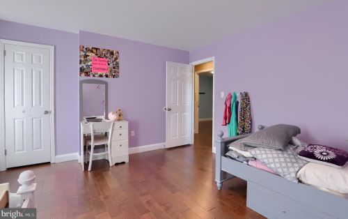 1551 Dunmore Dr, Lancaster PA  17602-1247 exterior