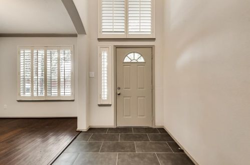 8116 Stone Ridge Dr, Plano TX  75025-3919 exterior