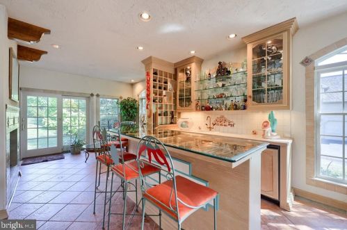 1991 Pickering Trl, Lancaster PA 17601-4972 exterior