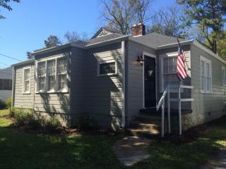 303 Shawnee Trl, Chattanooga, TN 37411-3201