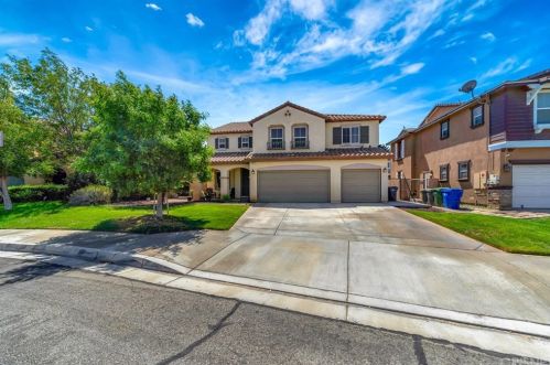 5732 Avenue, Lancaster CA  93535-7852 exterior