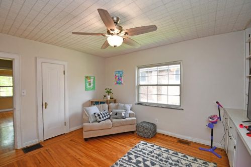 1335 Covedale Ave, Cincinnati OH  45238-3845 exterior