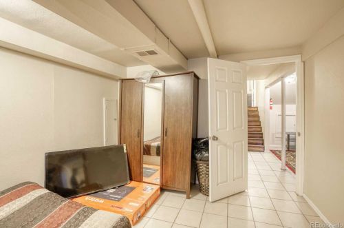 1060 Naples Way, Aurora CO 80017-3170 exterior