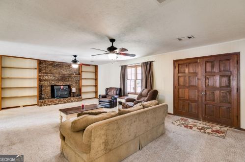 243 Frost St, Franklin, GA 30217-3543