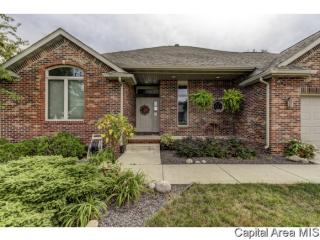 4 Gilson Dr, Buckhart, IL 62563-9258
