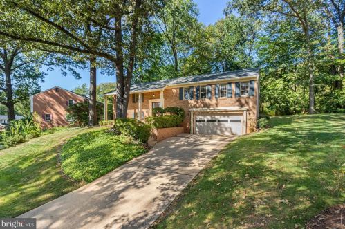 7718 Falstaff Ct, Mc Lean, VA 22102-2721