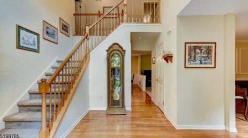21 Mill Creek Rd, Sparta, NJ 07871-3858
